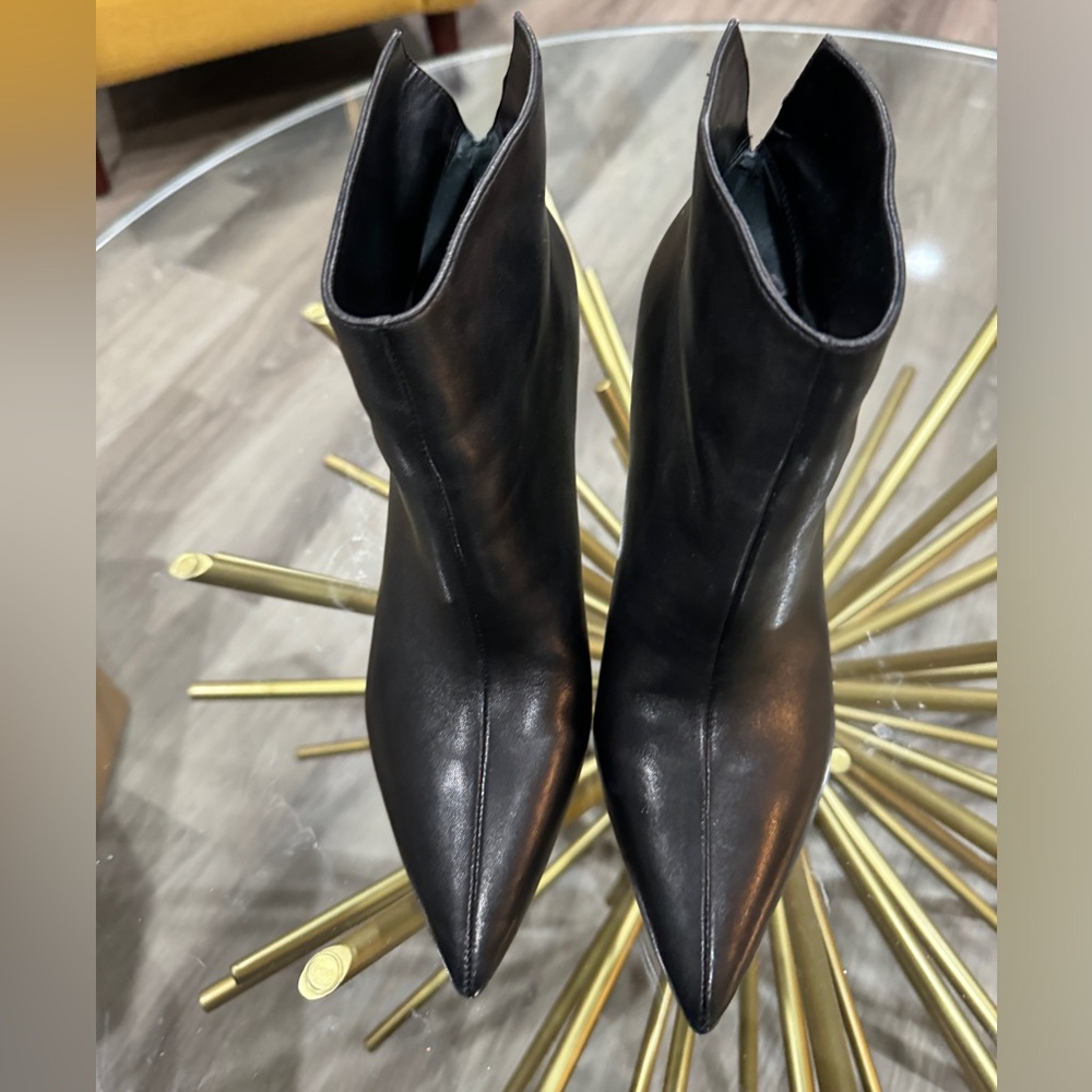 Marc Fisher Boot Bootie Black Size 7.5 Like New